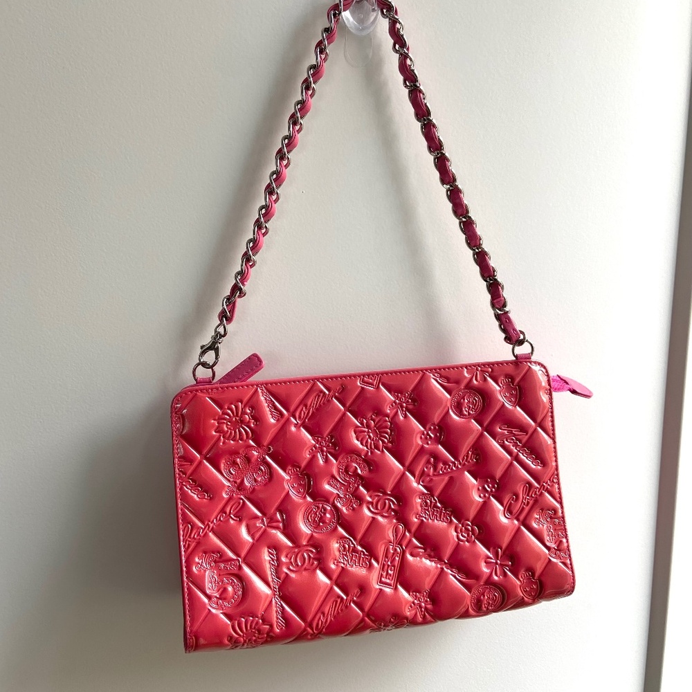 Chanel lucky charms pochette